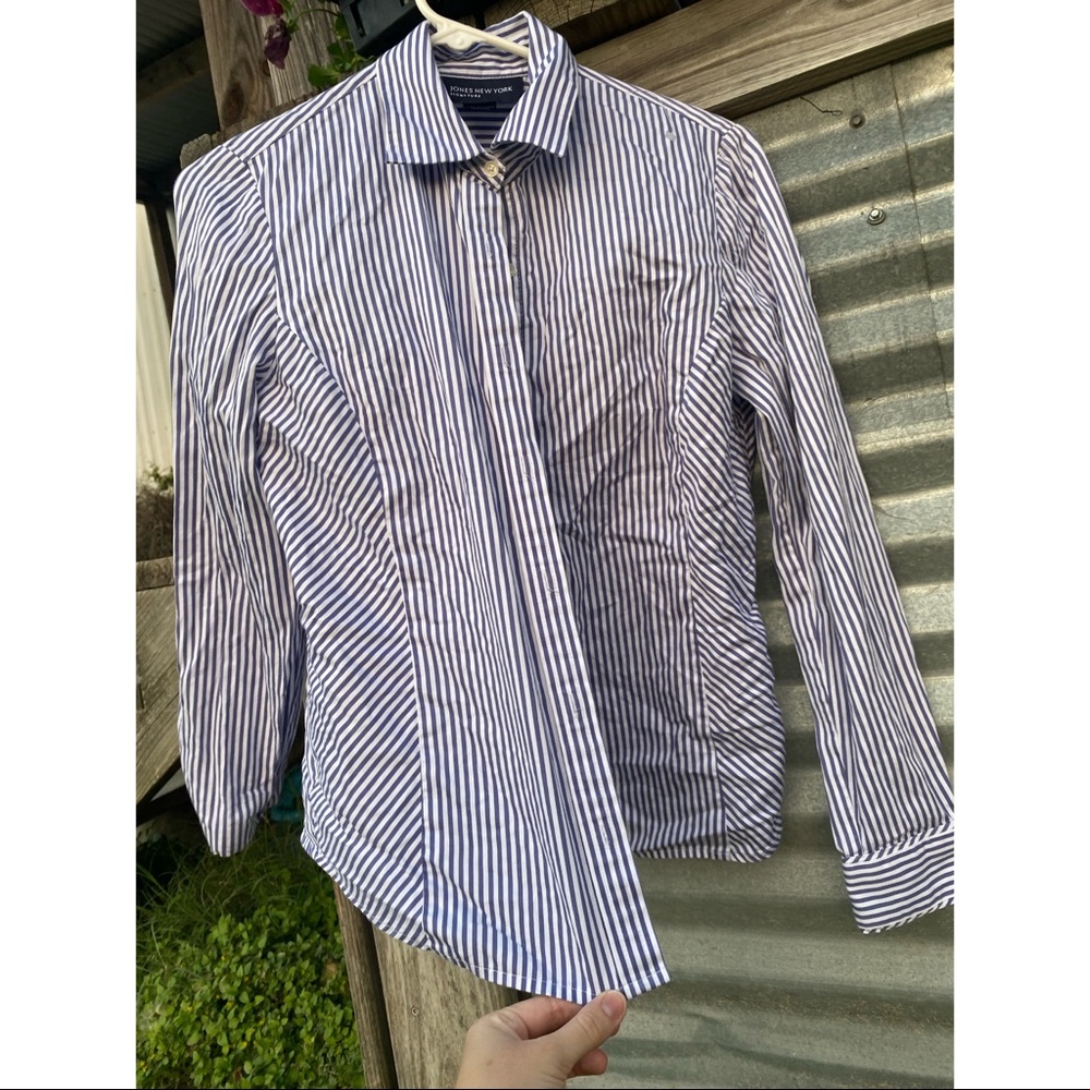 STRIPED BUTTON UP FORM FITTING LONG SLEEVE